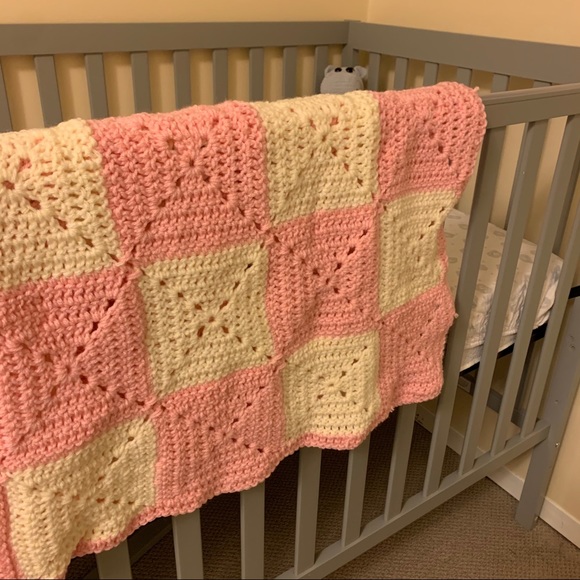 Made by Grandma - Hand Crocheted Baby Blanket - Picture 4 of 5